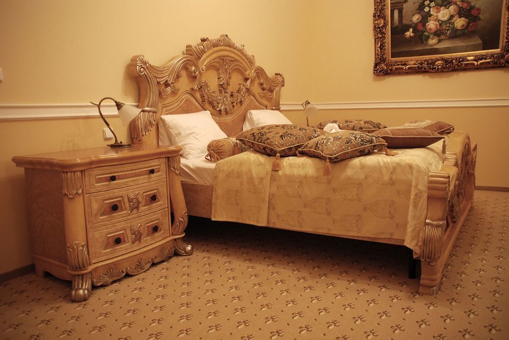 Zamek Kamenny Dvur Hotel Mostov Zewnętrze zdjęcie